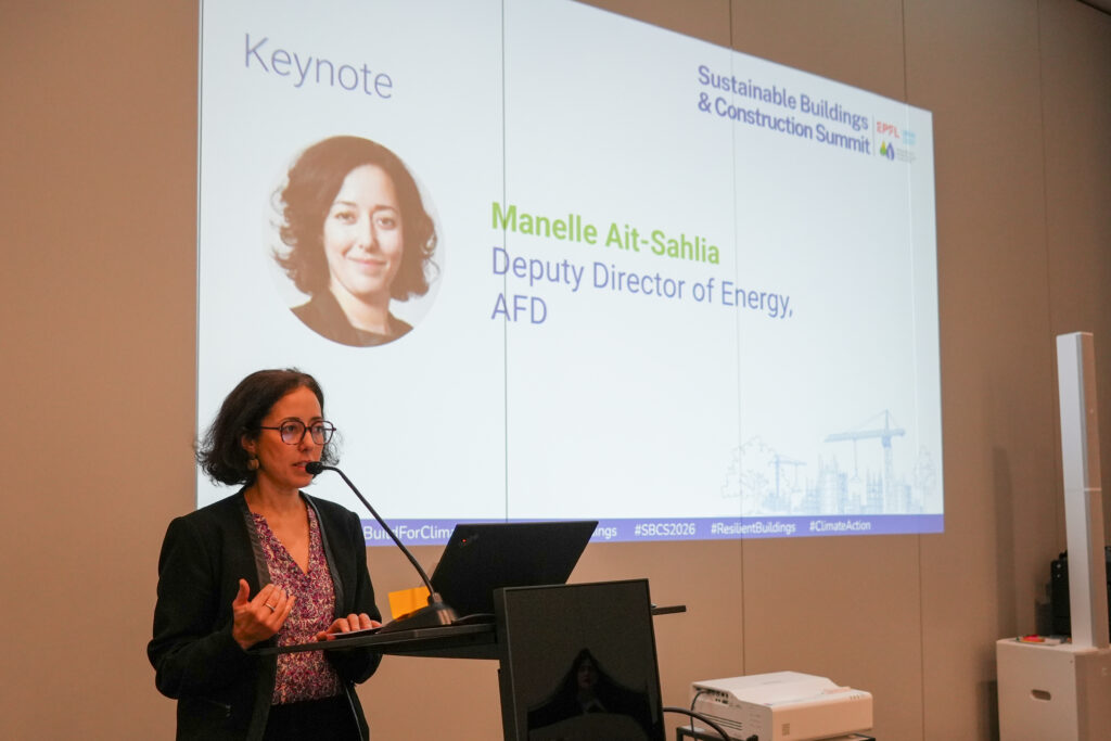 Manelle Ait Sahlia gives a keynote at the workshop. Photo by Mariana Castaño Cano / 10 Billion Solutions for PEEB.